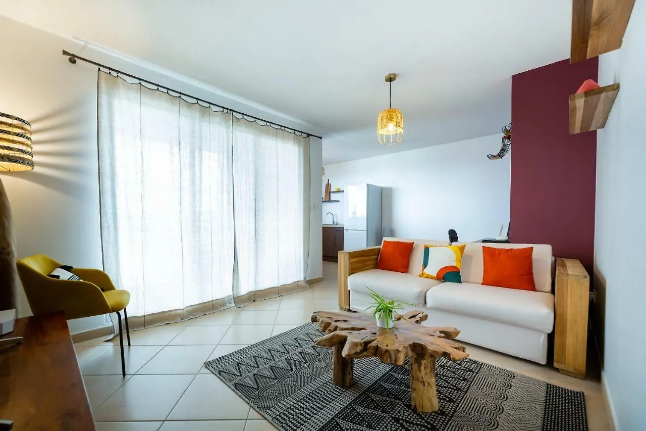 Appart Hotel Martinique - Mellow Yellow Ducos 0*,  Мартиника